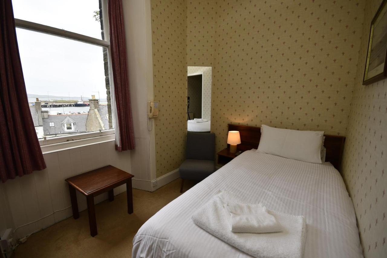The Stromness Hotel Bagian luar foto