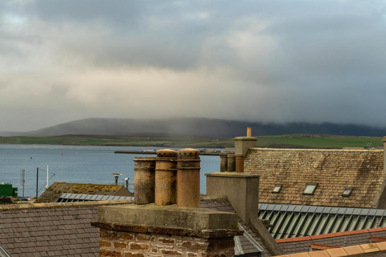 The Stromness Hotel Bagian luar foto
