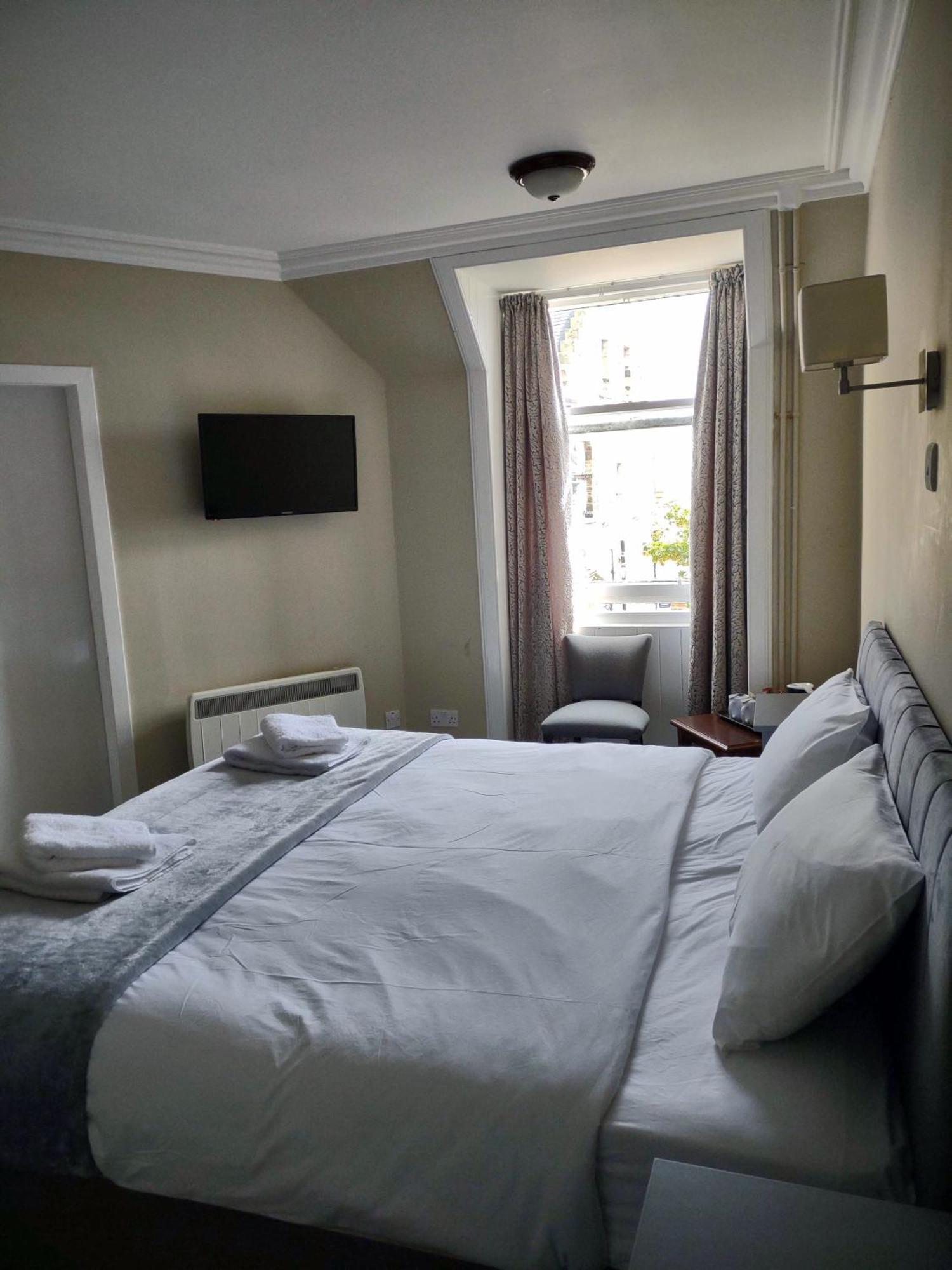 The Stromness Hotel Bagian luar foto