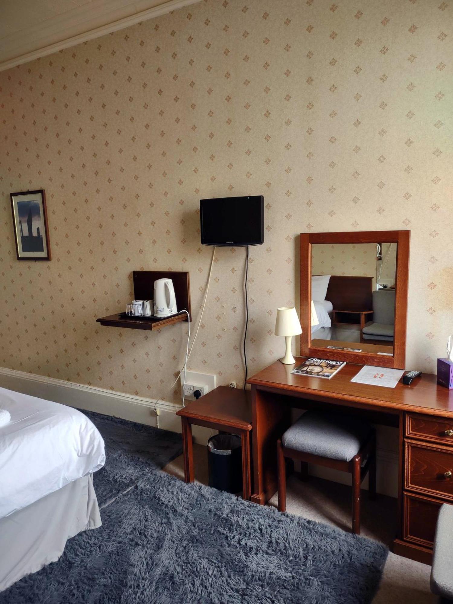 The Stromness Hotel Bagian luar foto