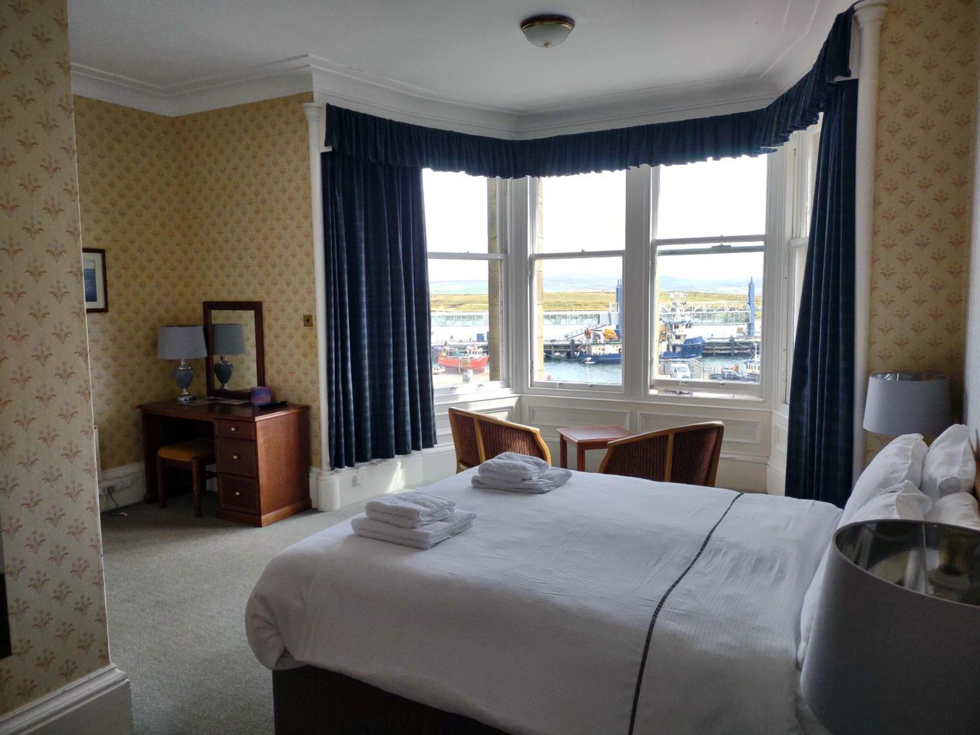 The Stromness Hotel Bagian luar foto