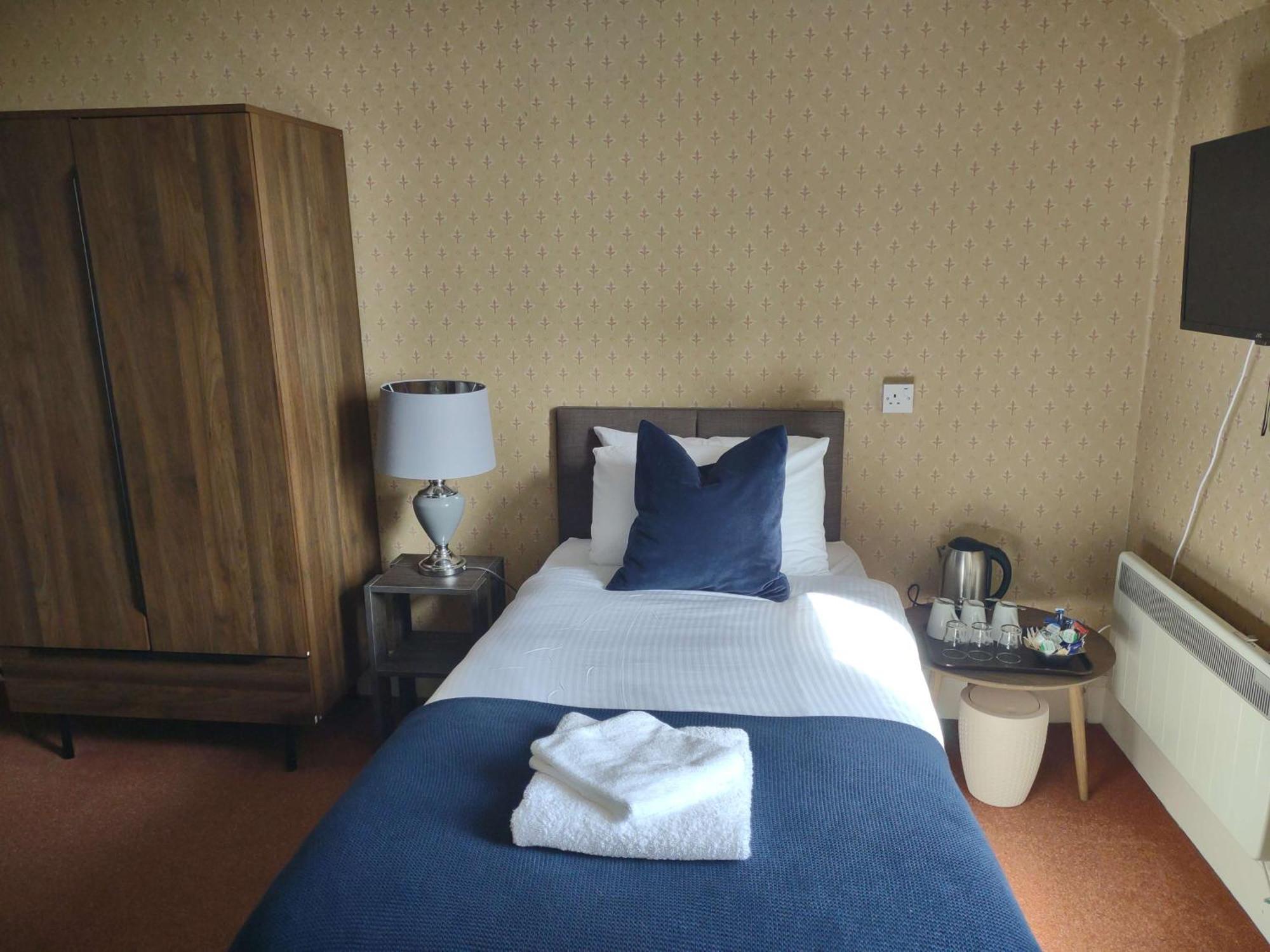 The Stromness Hotel Bagian luar foto