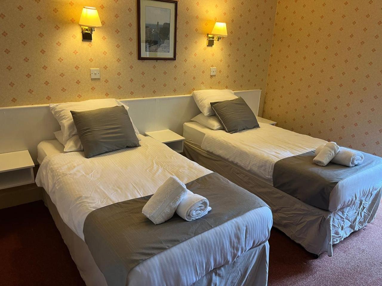 The Stromness Hotel Bagian luar foto
