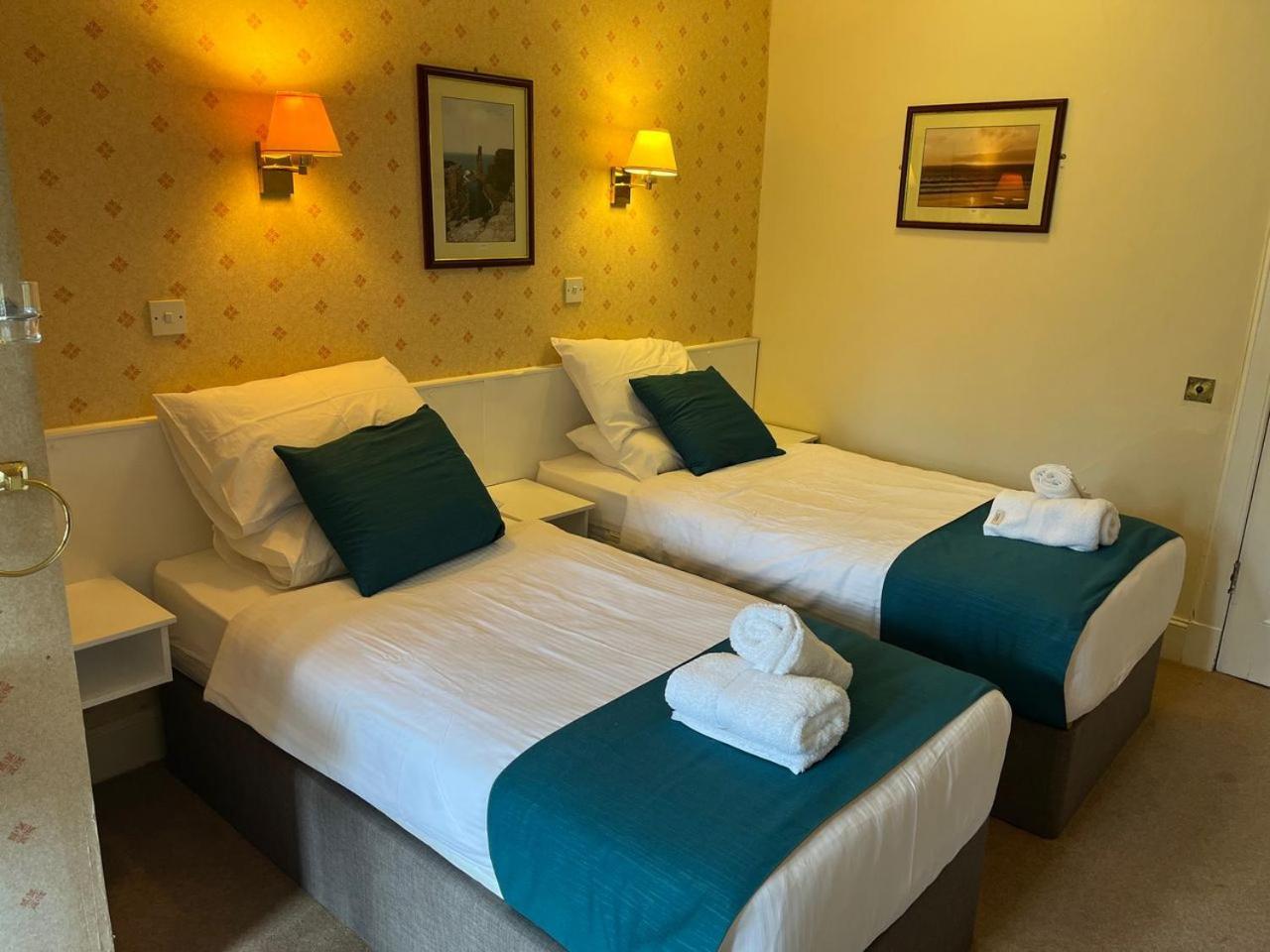 The Stromness Hotel Bagian luar foto
