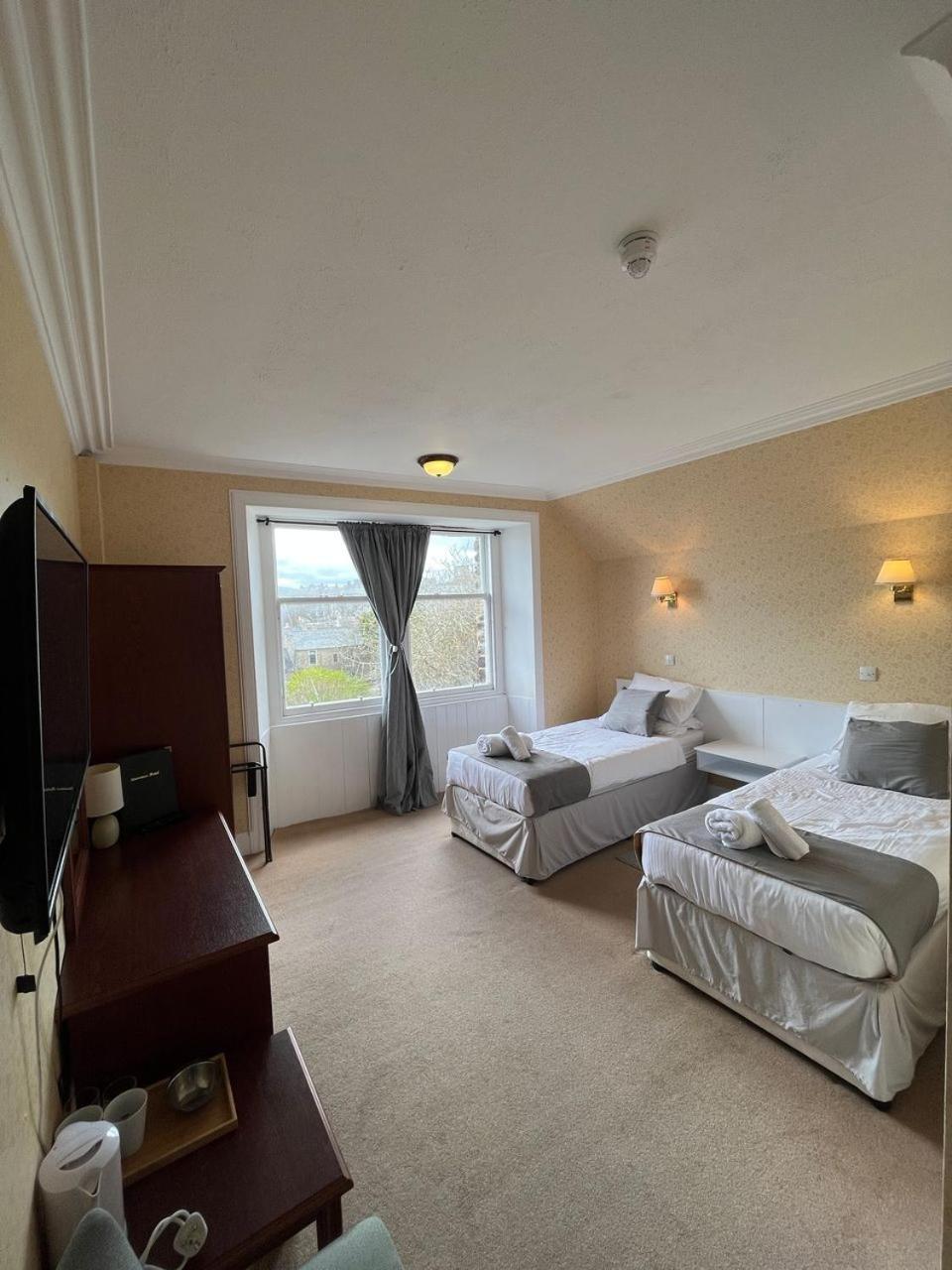 The Stromness Hotel Bagian luar foto