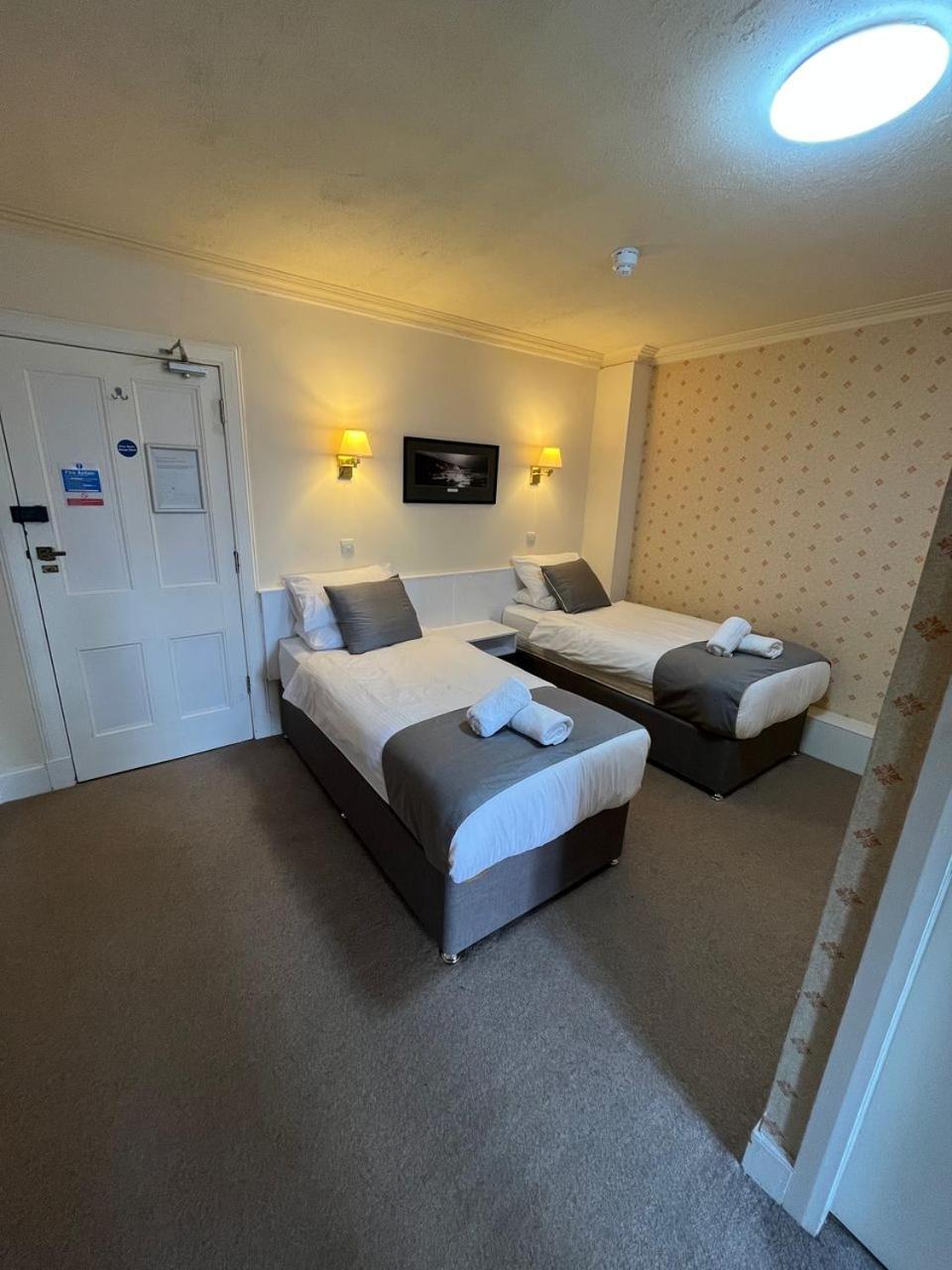 The Stromness Hotel Bagian luar foto